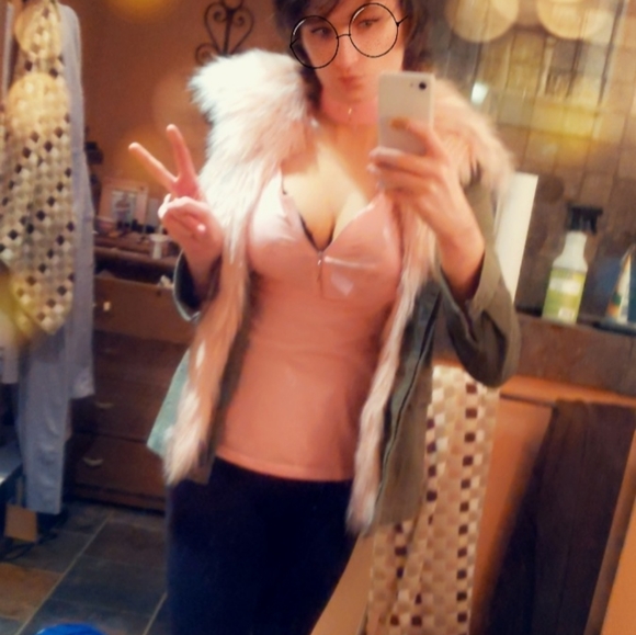 Meet your Posher, Jason - Picture 2 of 7